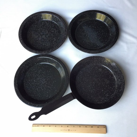 Black Speckled Enamelware Metal Dinner Plates & Frying Pan Skillet Camp Hike Set - Picture 3 of 12
